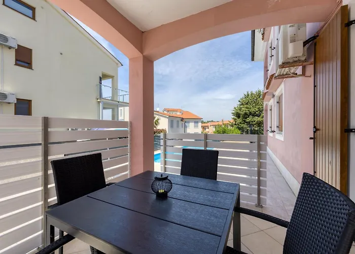 Sunny Volme Apartment *