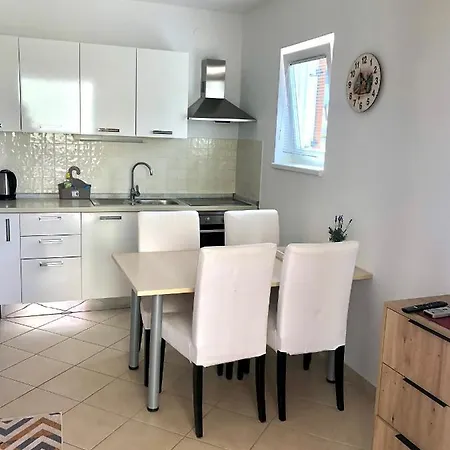 Sunny Volme Apartment *