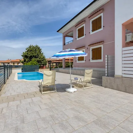 Sunny Volme Apartment *